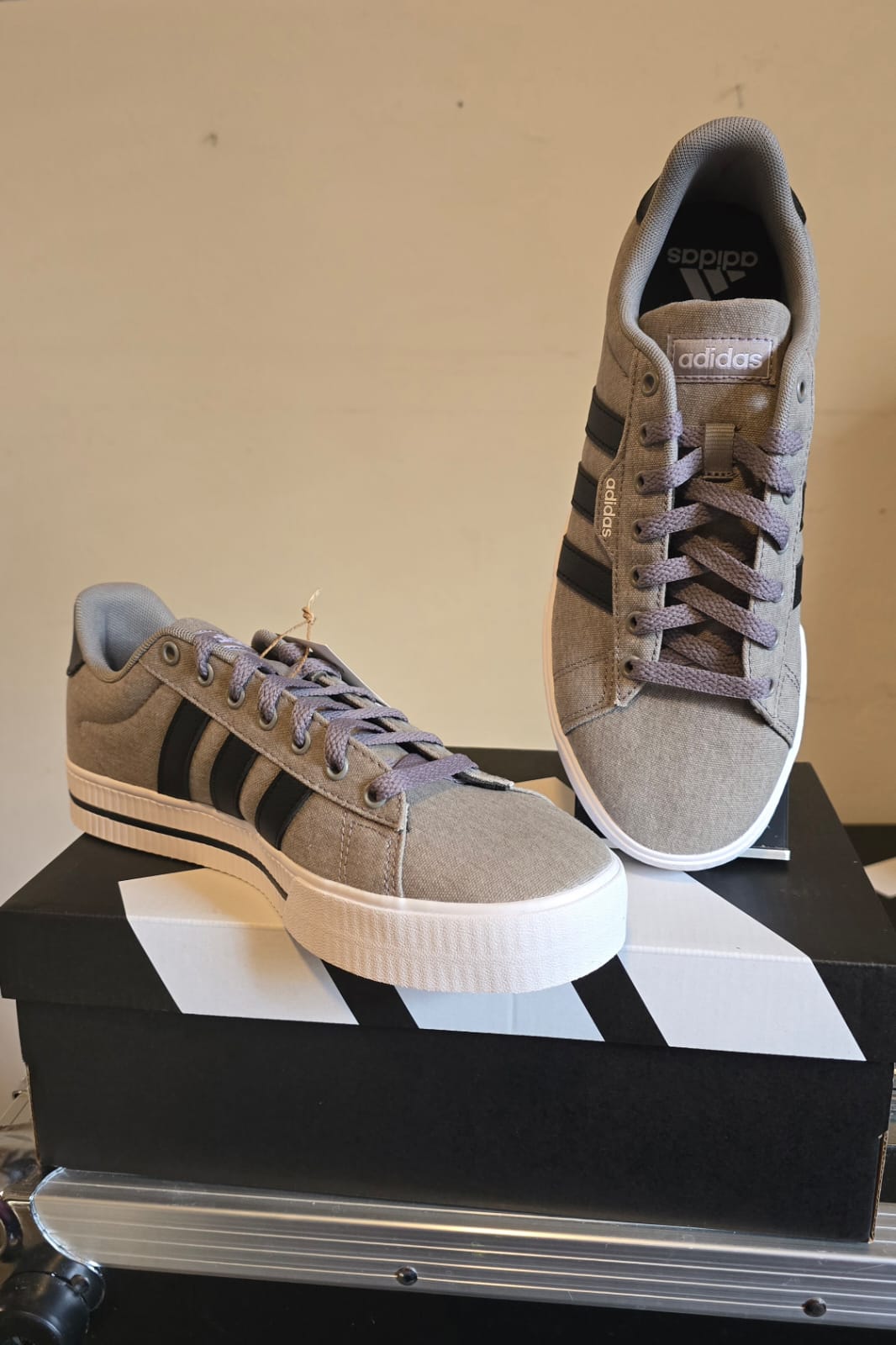 Adidas FW3270 Grey/Black